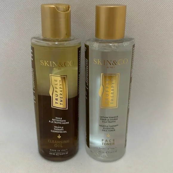 Samara Vegan Crossbody Bag with Skin & Co Truffle Therapy Toner & Cleansing Oil - Picture 2 of 11